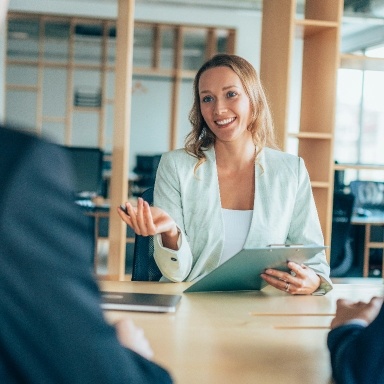 Hiring stage employee third-party background investigation.