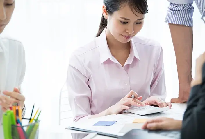 <span id=hs_cos_wrapper_name class=hs_cos_wrapper hs_cos_wrapper_meta_field hs_cos_wrapper_type_text style= data-hs-cos-general-type=meta_field data-hs-cos-type=text >Outsourcing Accounting for Small Business: Pros & Costs</span>
